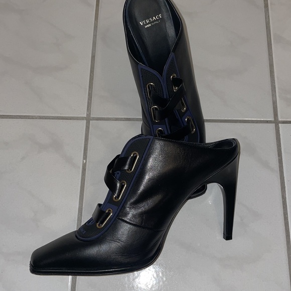 Versace ankle boot/heel - Picture 4 of 12